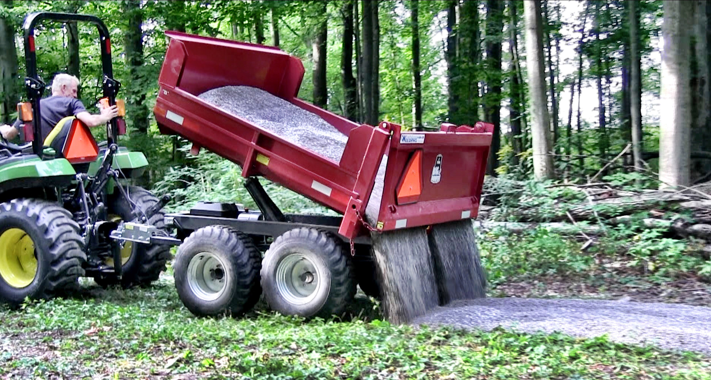 Tandem 2 ton hydraulic Big Lil Dump Trailer